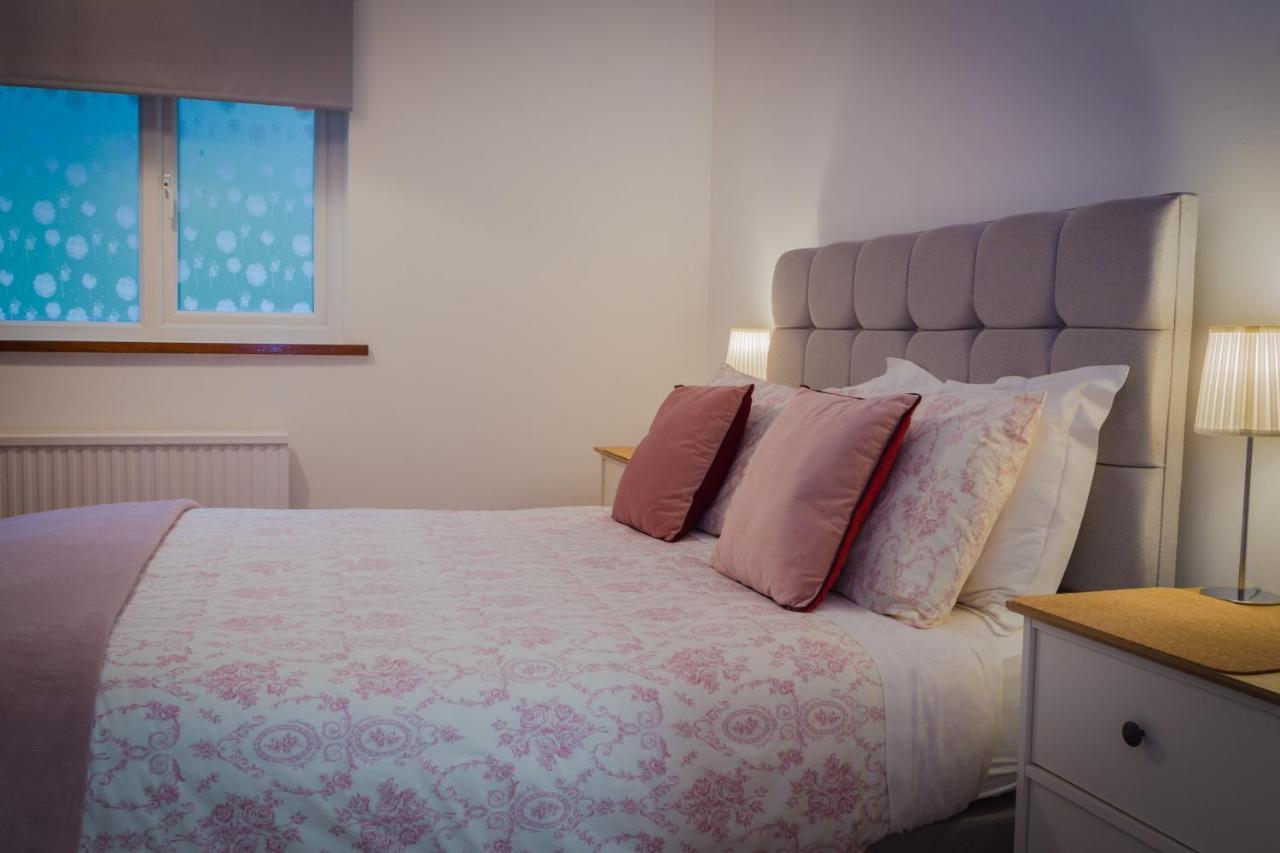 Blyth Lodge B&B 黑尔斯沃思 外观 照片